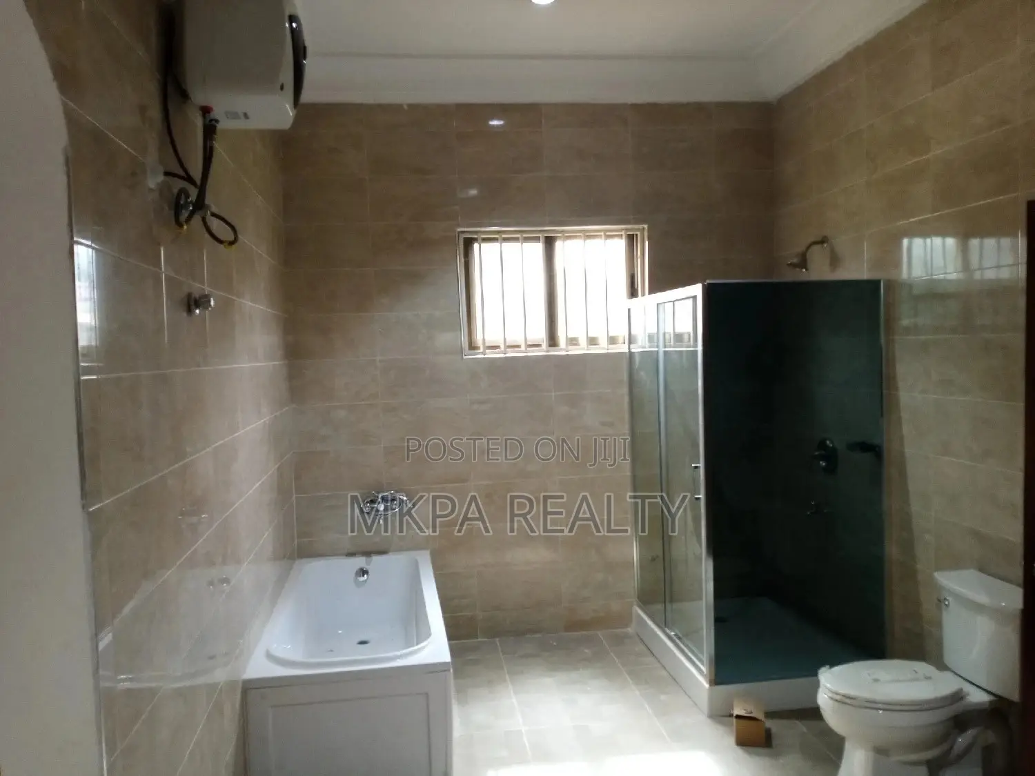 5bdrm House in Nkpa Properties, Tamale Municipal for rent