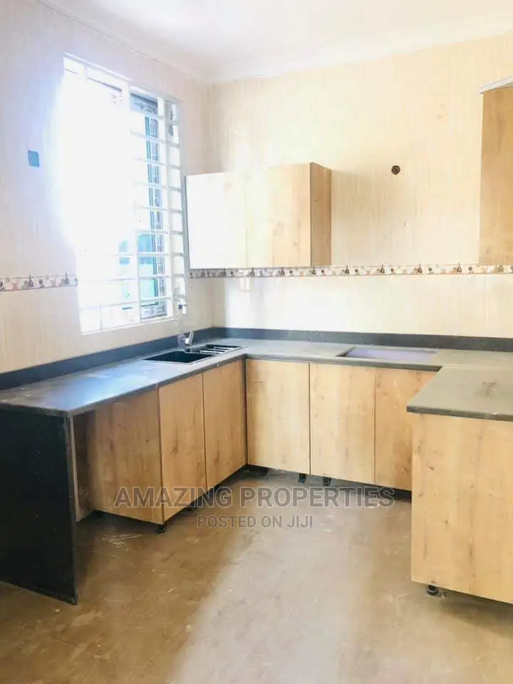 3bdrm House in Amazing Properties, Nungua for sale