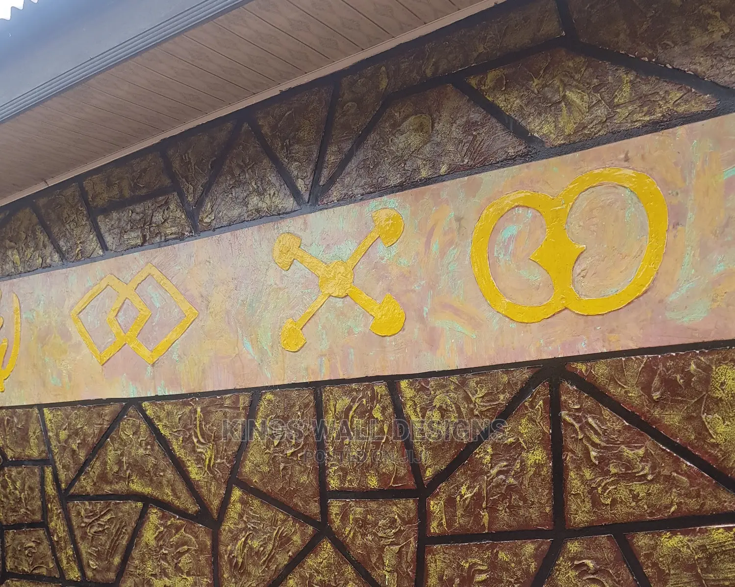 Wall Design Made With P.O.P Cement and Wall Putty