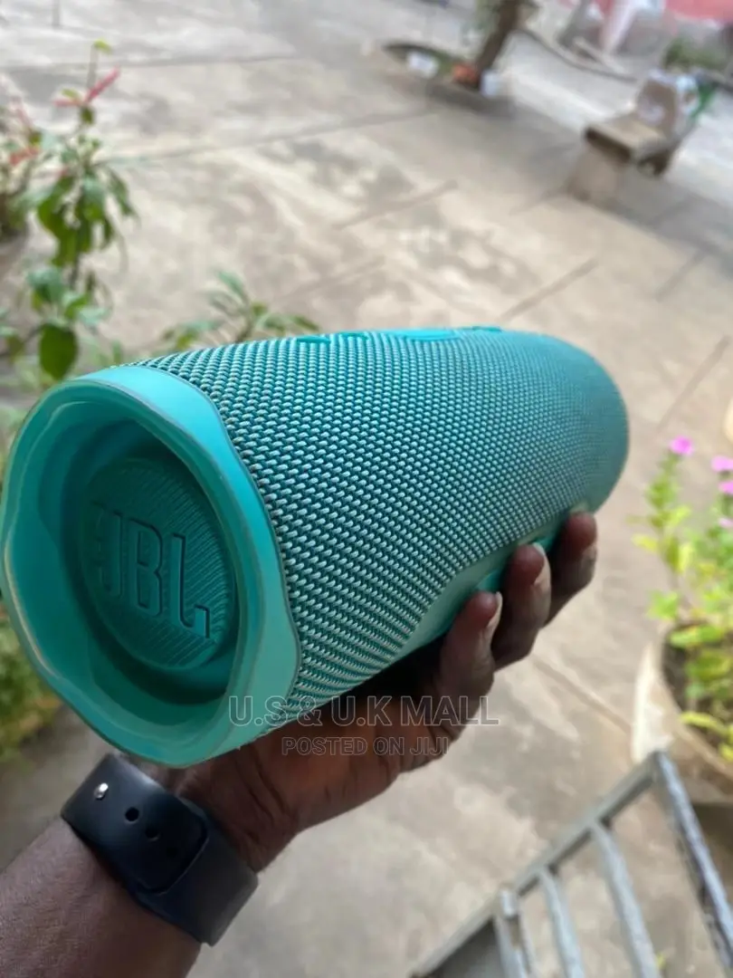 Preowned JBL Charge 4 Bluetooth Speaker From America 4sale