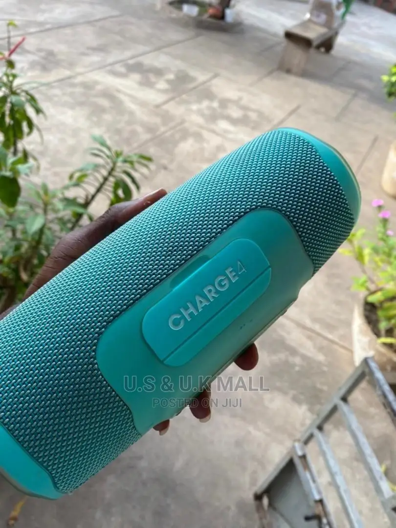 Preowned JBL Charge 4 Bluetooth Speaker From America 4sale