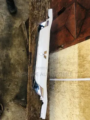 Outlander 2017 Boot Moulding