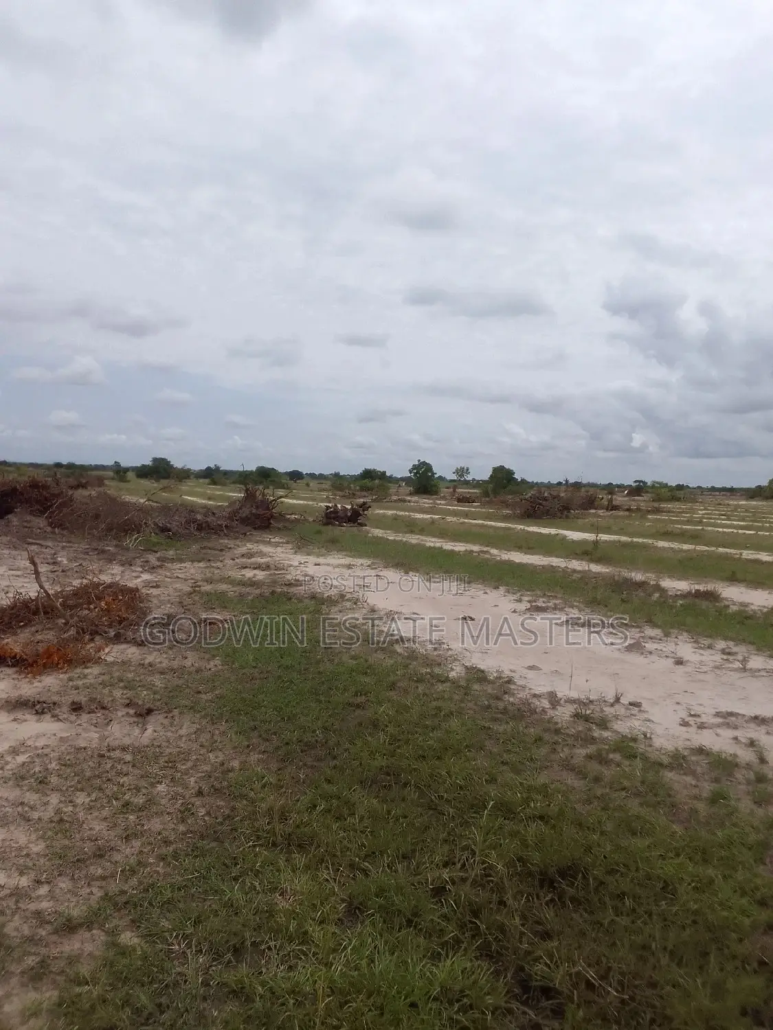 100/100sqft Plots Available at Dwellys Court 