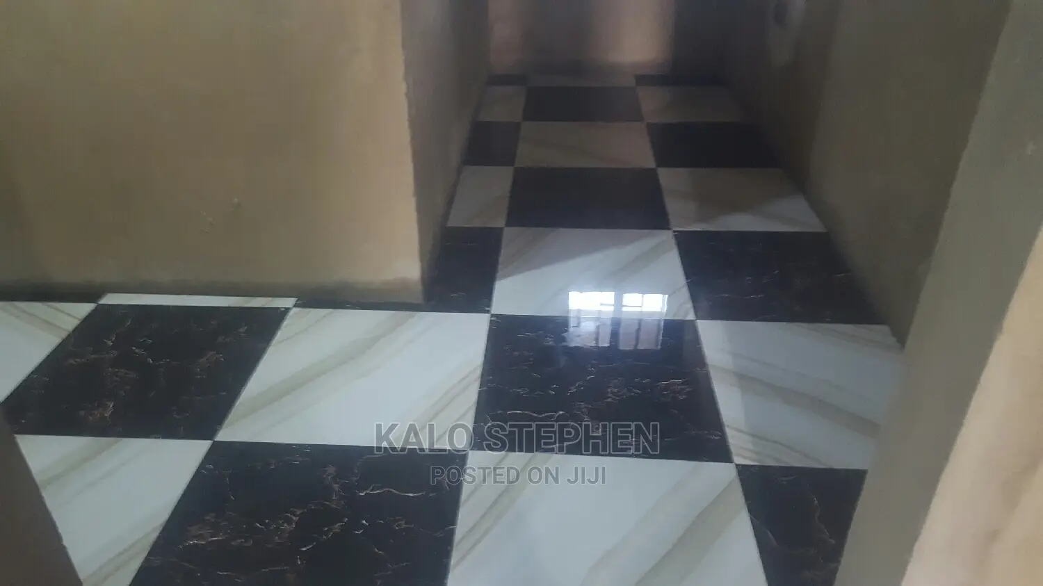 Professional Tiles Layer