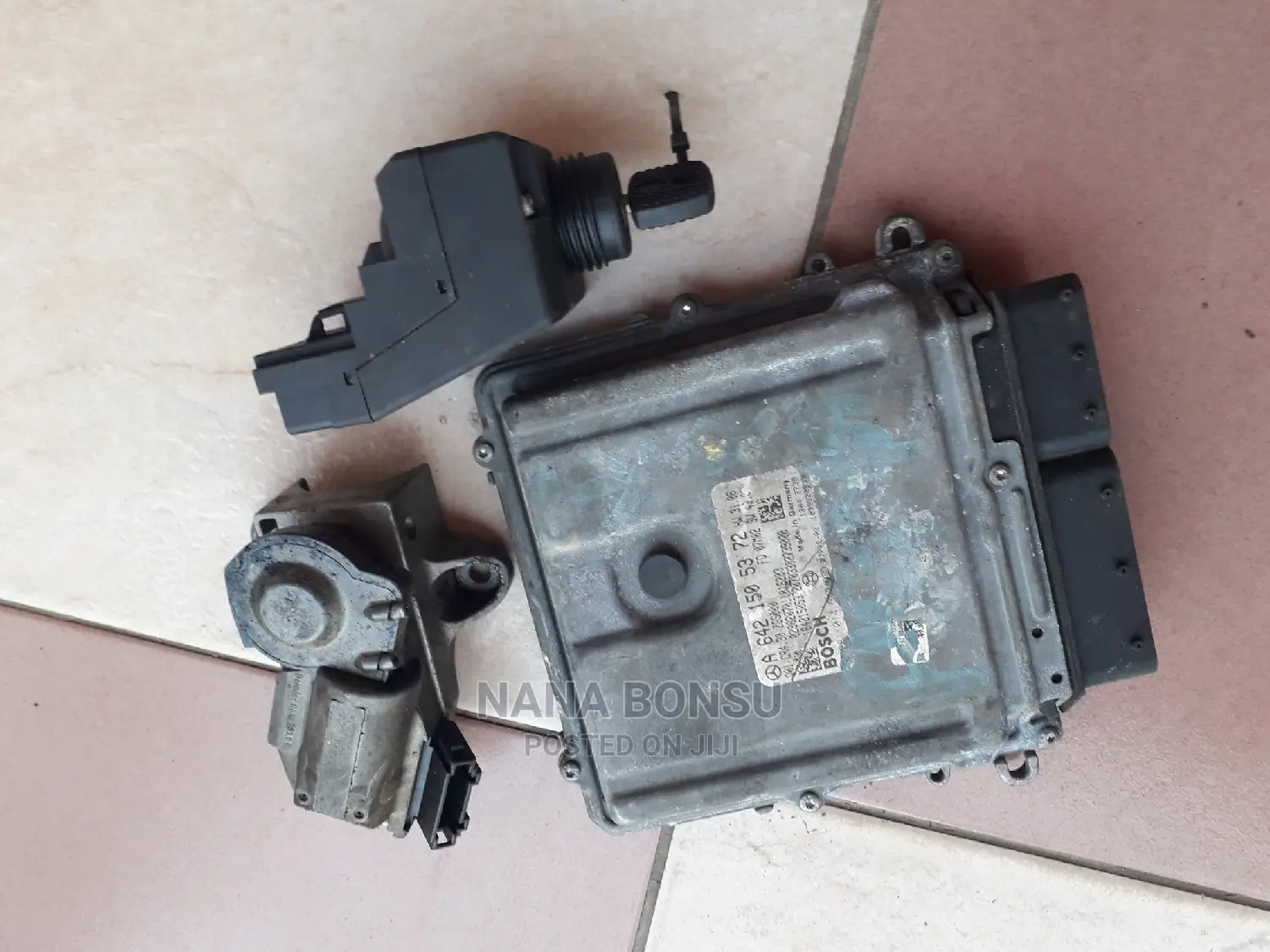 2008 Sprinter Bus Lock, Key and Control Board Combo