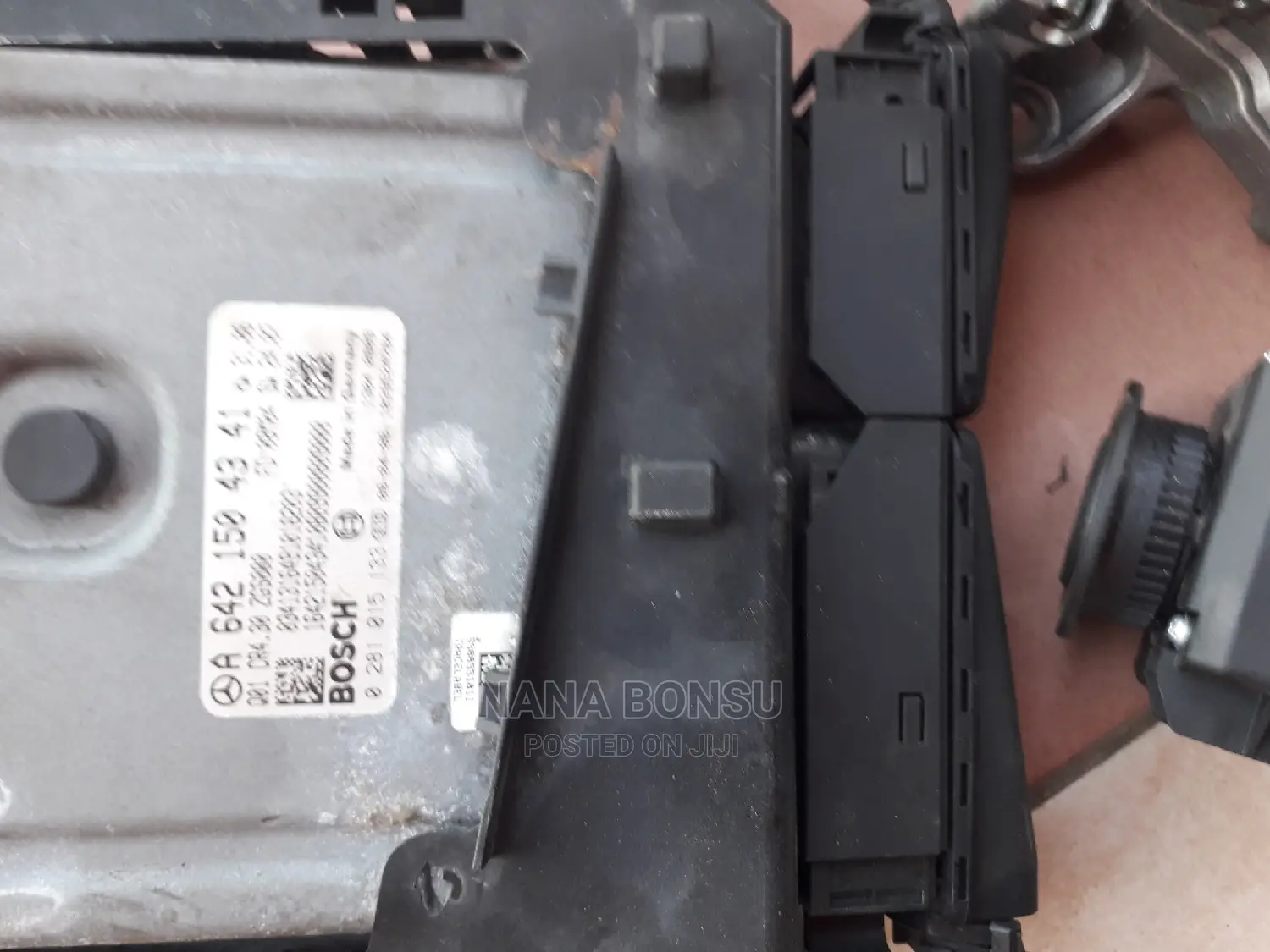 2010 Sprinter Bus Lock, Key and Control Board Combo
