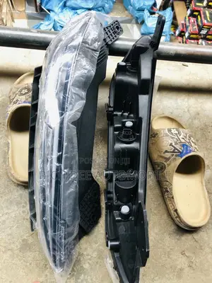 Kona 2016 Headlight Pair