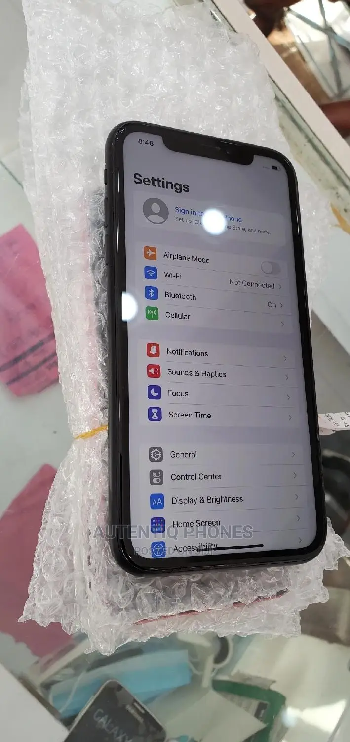 Apple iPhone XR 64 GB Black