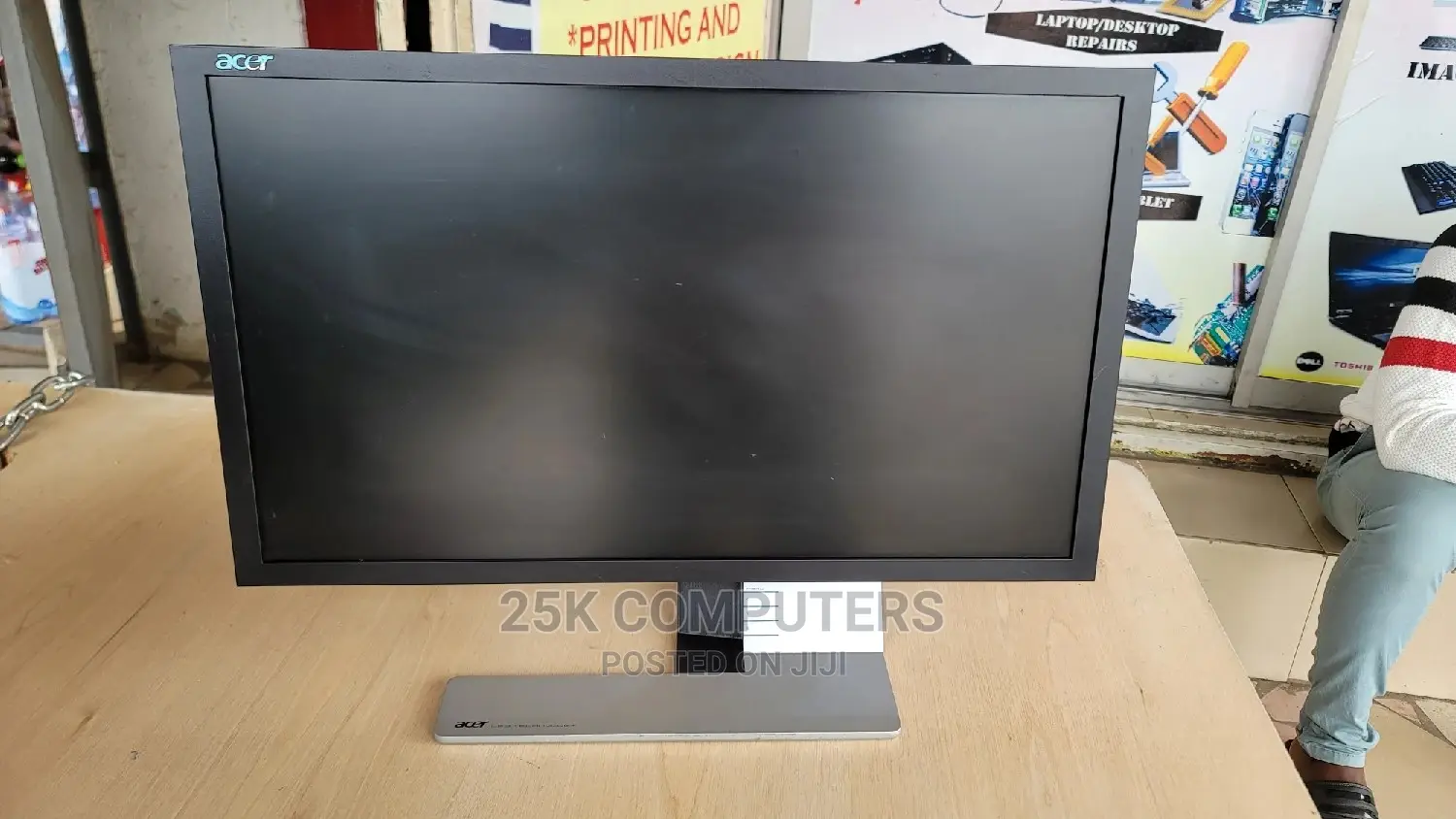 Very Neat Acer 24inch Monitor