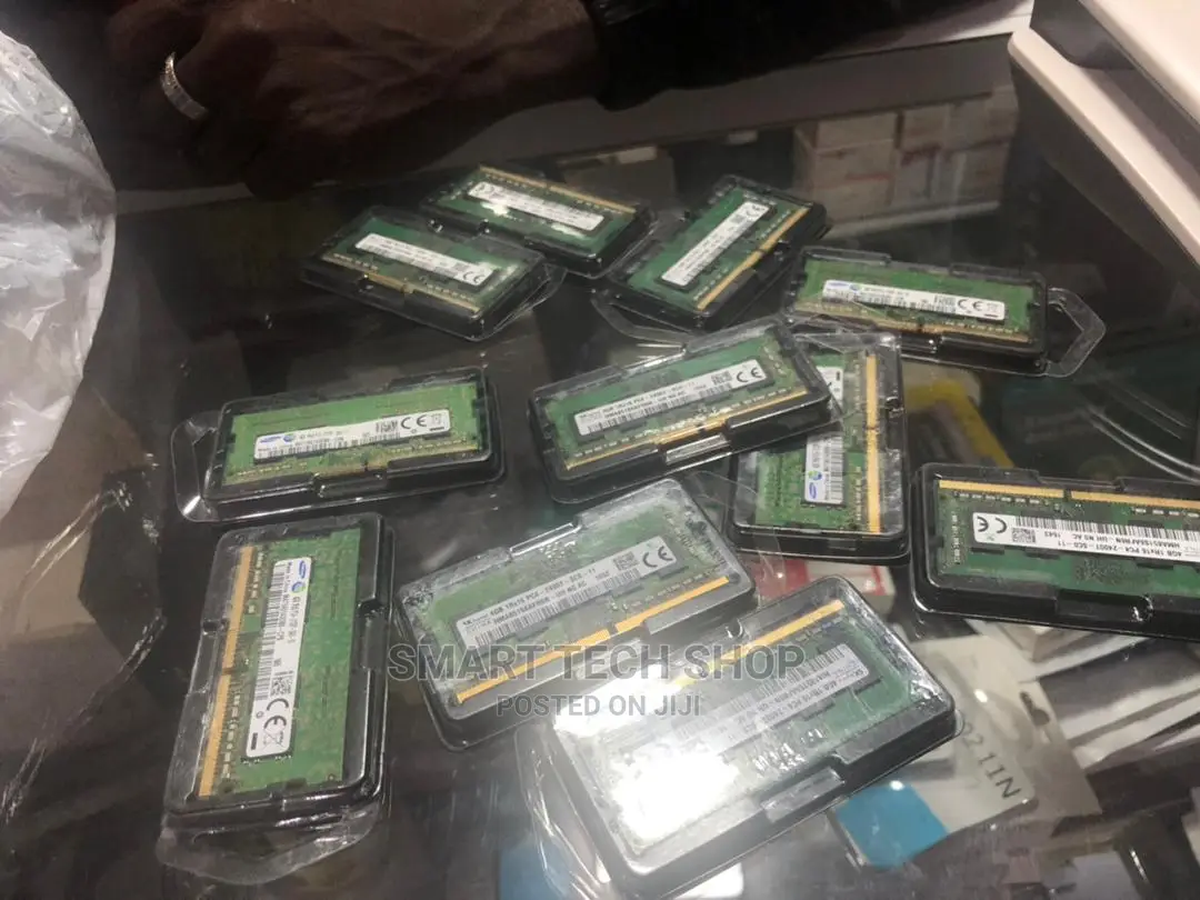 Samsung, Hynix, 4GB DDR4 Laptop Memory 2400T. Brand New