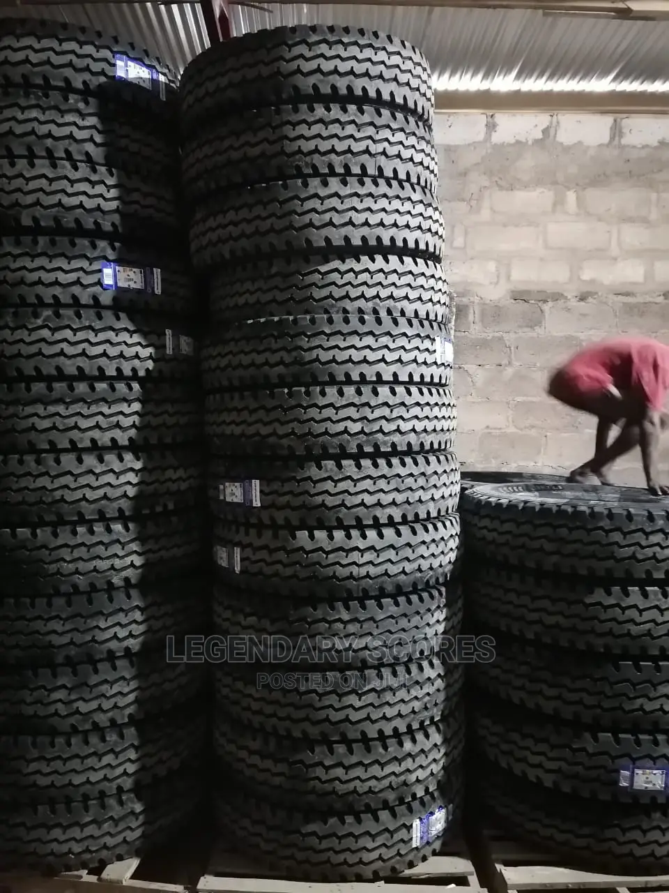 13r22.5 and 315/80r22.5 Blackgem/ Duopro