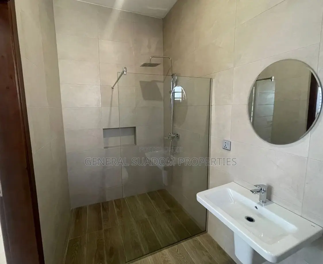 3bdrm House in Suadom Properties, Baatsona Total for sale