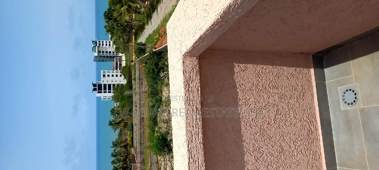4 Plots of Sea View Land Fenced With Title Certificates