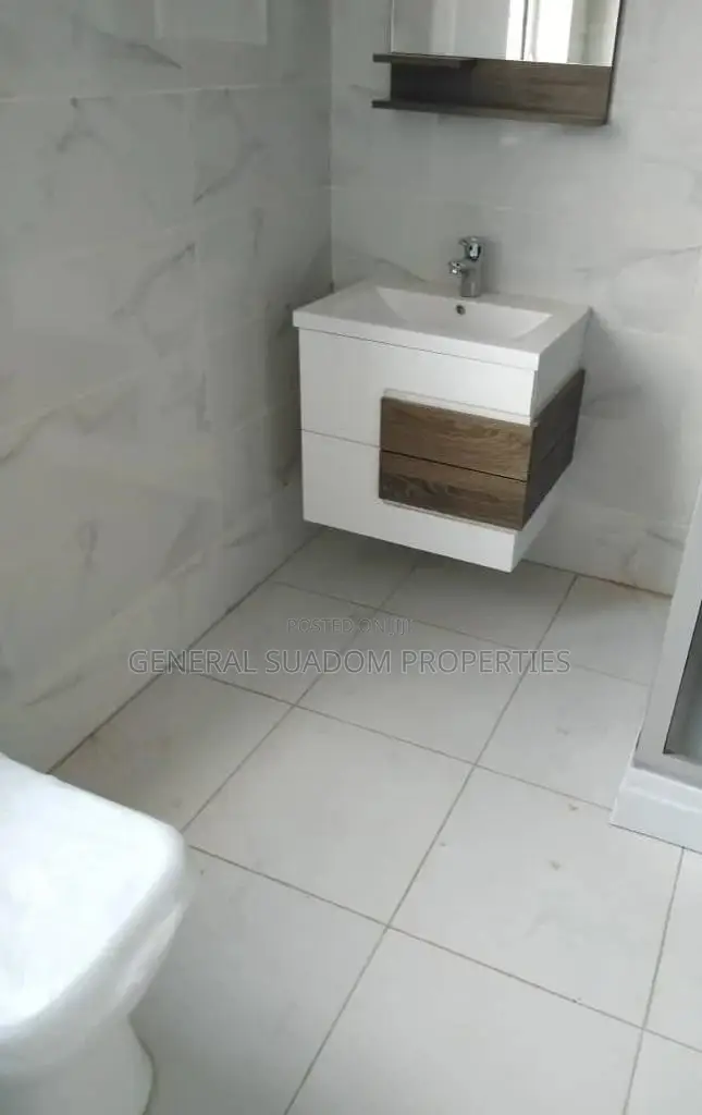 3bdrm Duplex in Suadom Proparties, Baatsona Total for Sale