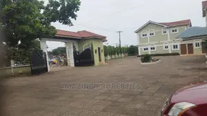 This Hotel 40 Bedroom at Madin