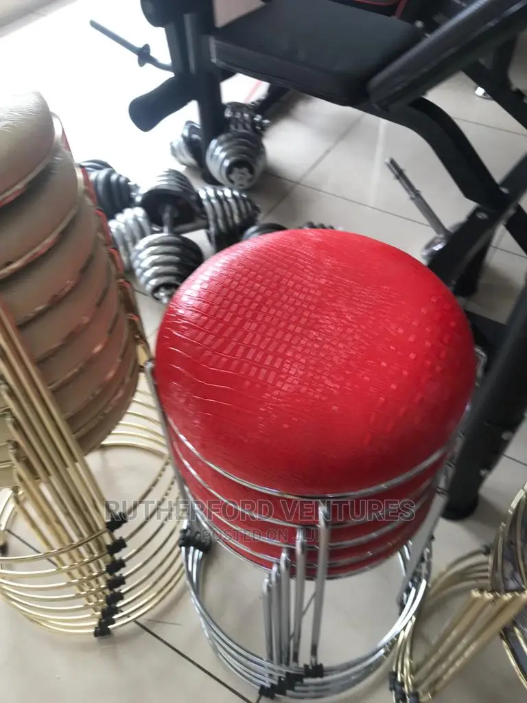 Round Bar Stool