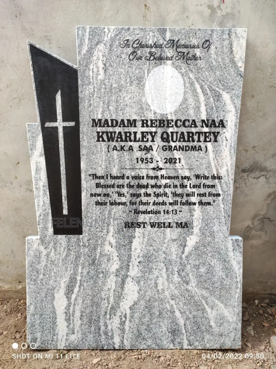 Granite / Porcelain Headstone