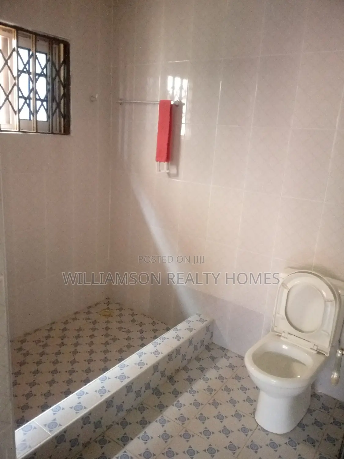 4bdrm House in Community 18, Spintex for rent