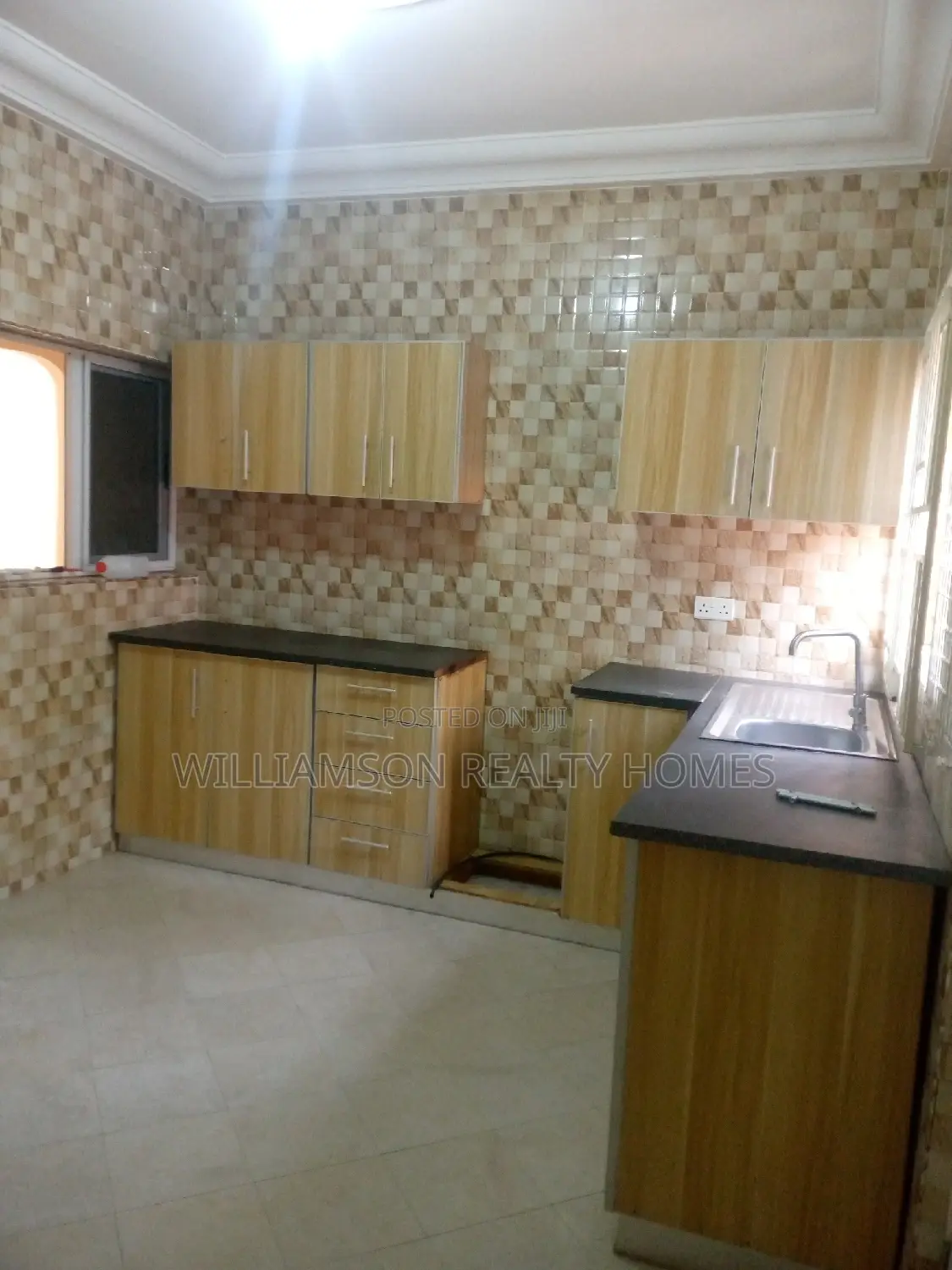 3bdrm House in Hfc Estate, Spintex for rent