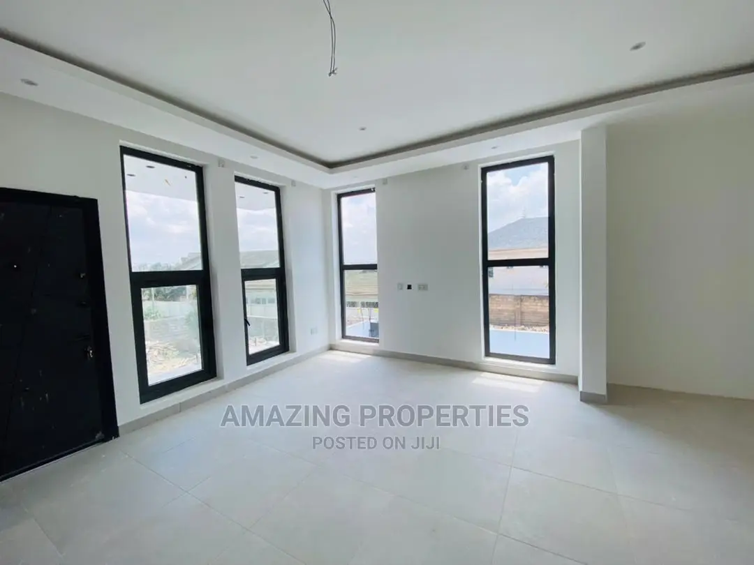 4bdrm Farm House in Amazing Properties, Cantonments for Sale