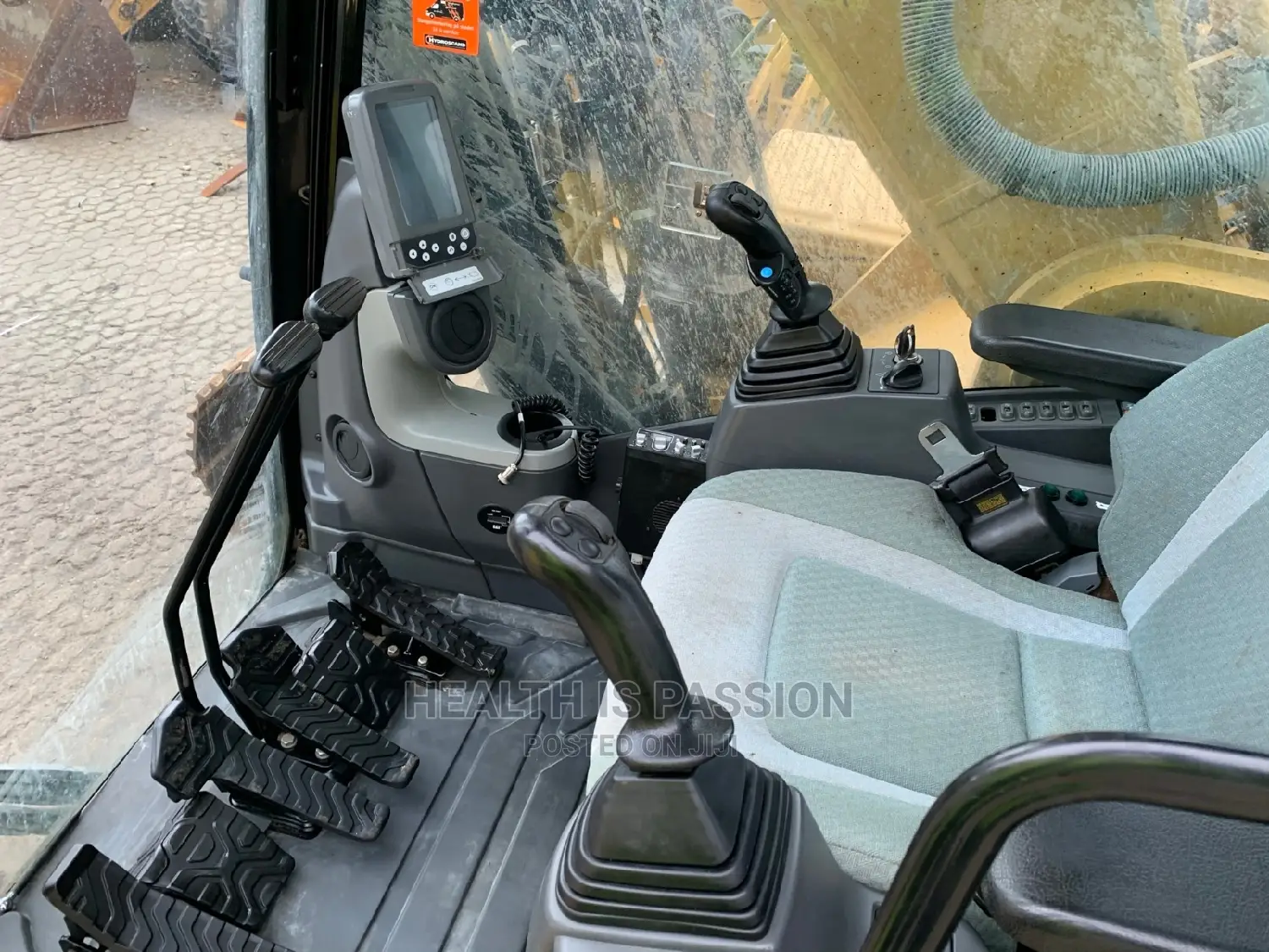 CAT 140 Grader,