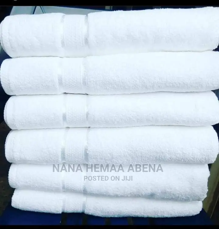 Jumbo/Extra Large White Hotel Towels