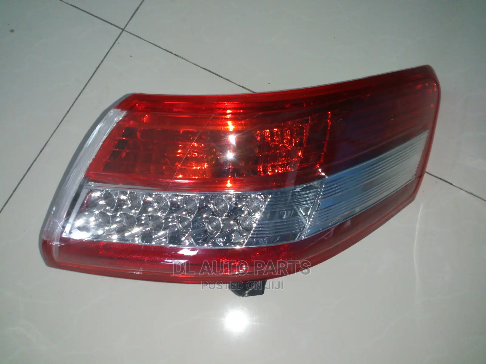 Camry 2010-2011 Tail Light