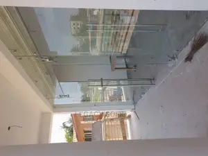 Shop to Let
