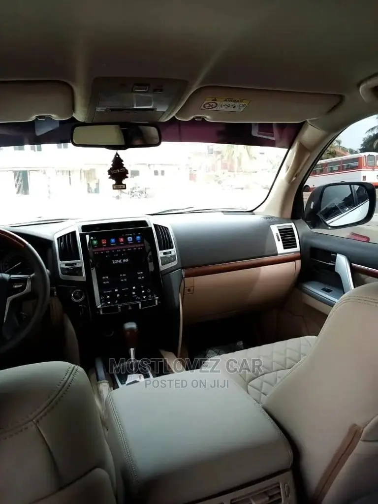 Car Rentals Rent a Landcruisers 4x4s for Weddings Tours