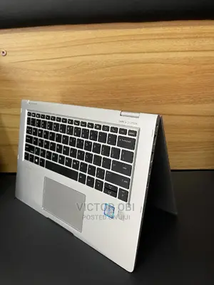 Laptop HP EliteBook 1030 8GB Intel Core i5 SSD 256GB