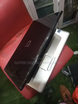 New Laptop HP Compaq Presario CQ50 4GB Intel Core 2 Quad HDD 320GB
