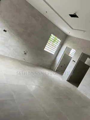 4bdrm House in Close to Mine Road 4 for Sale