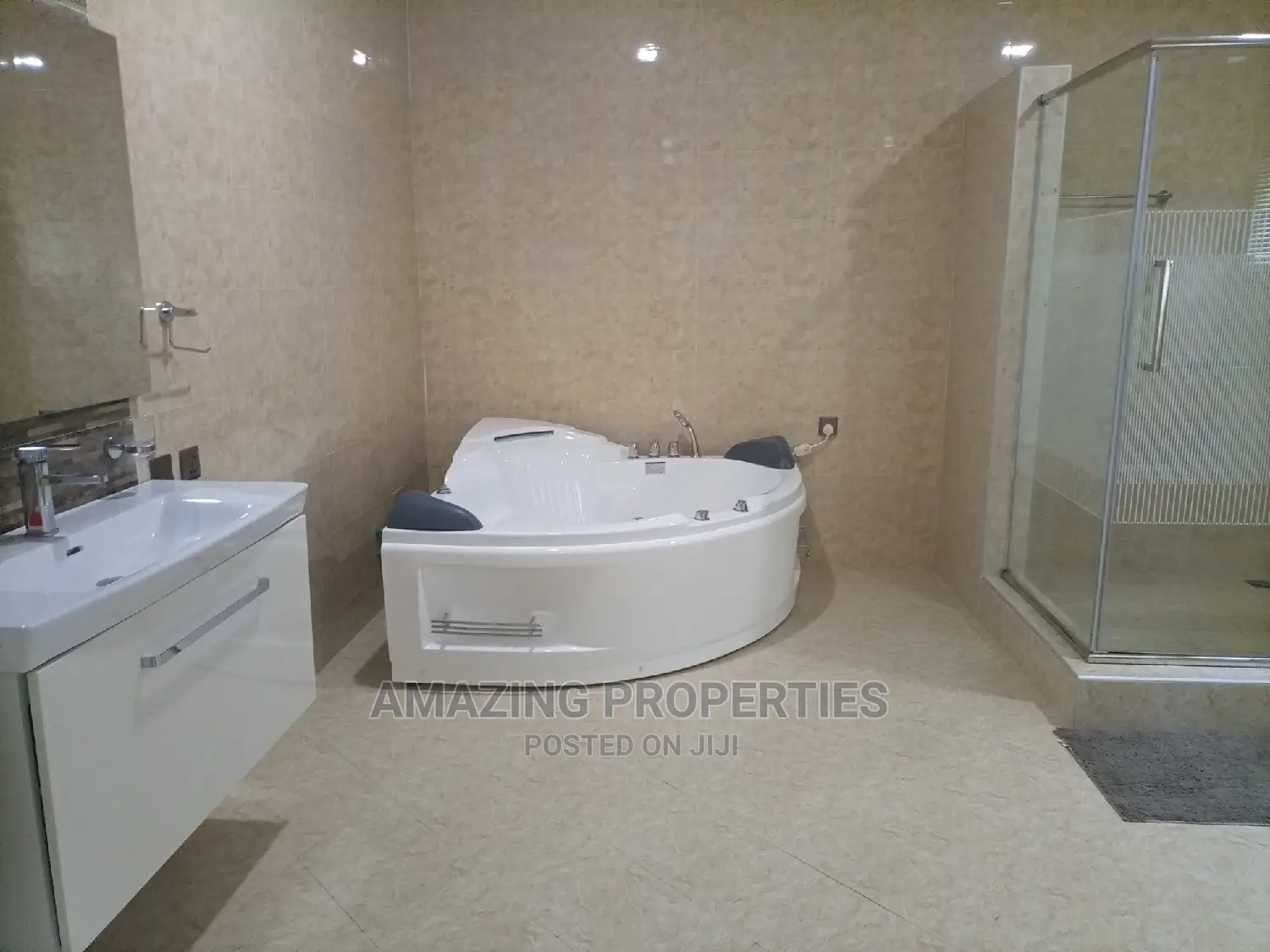 Furnished 5bdrm House in Amazing Properties, East Legon for Sale