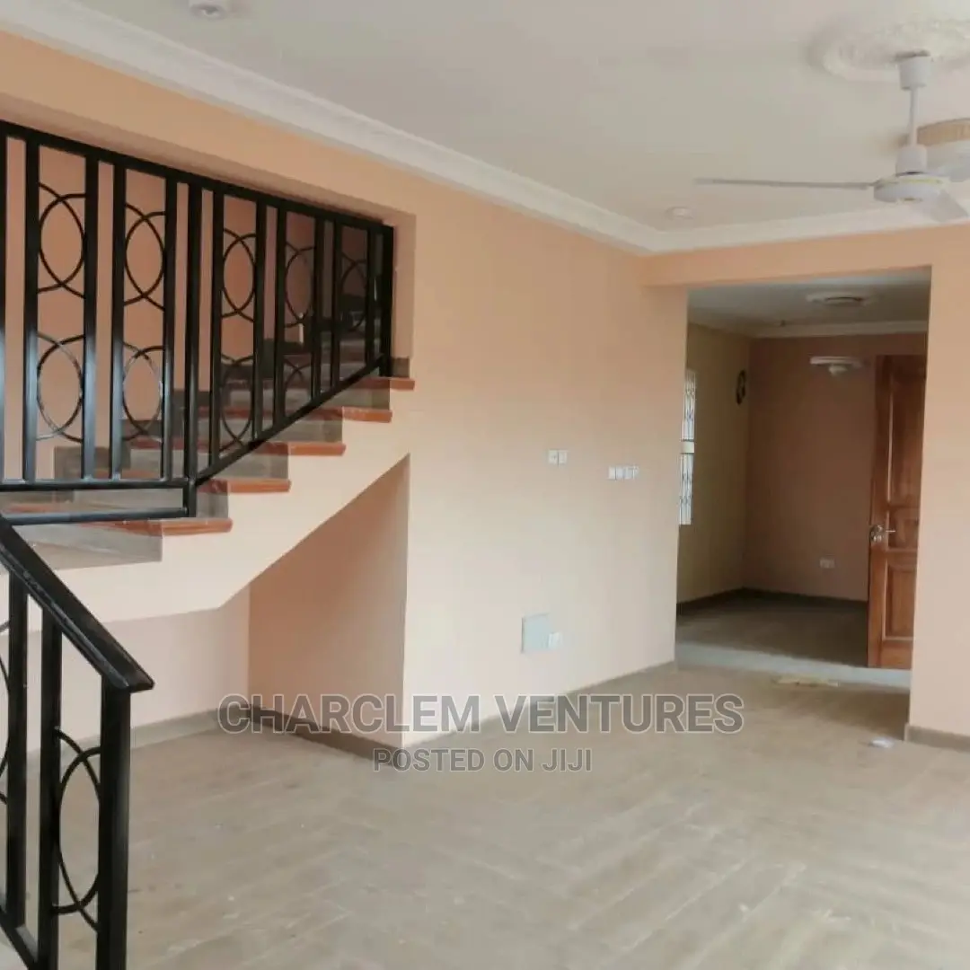 3bdrm House in East Legon for Rent