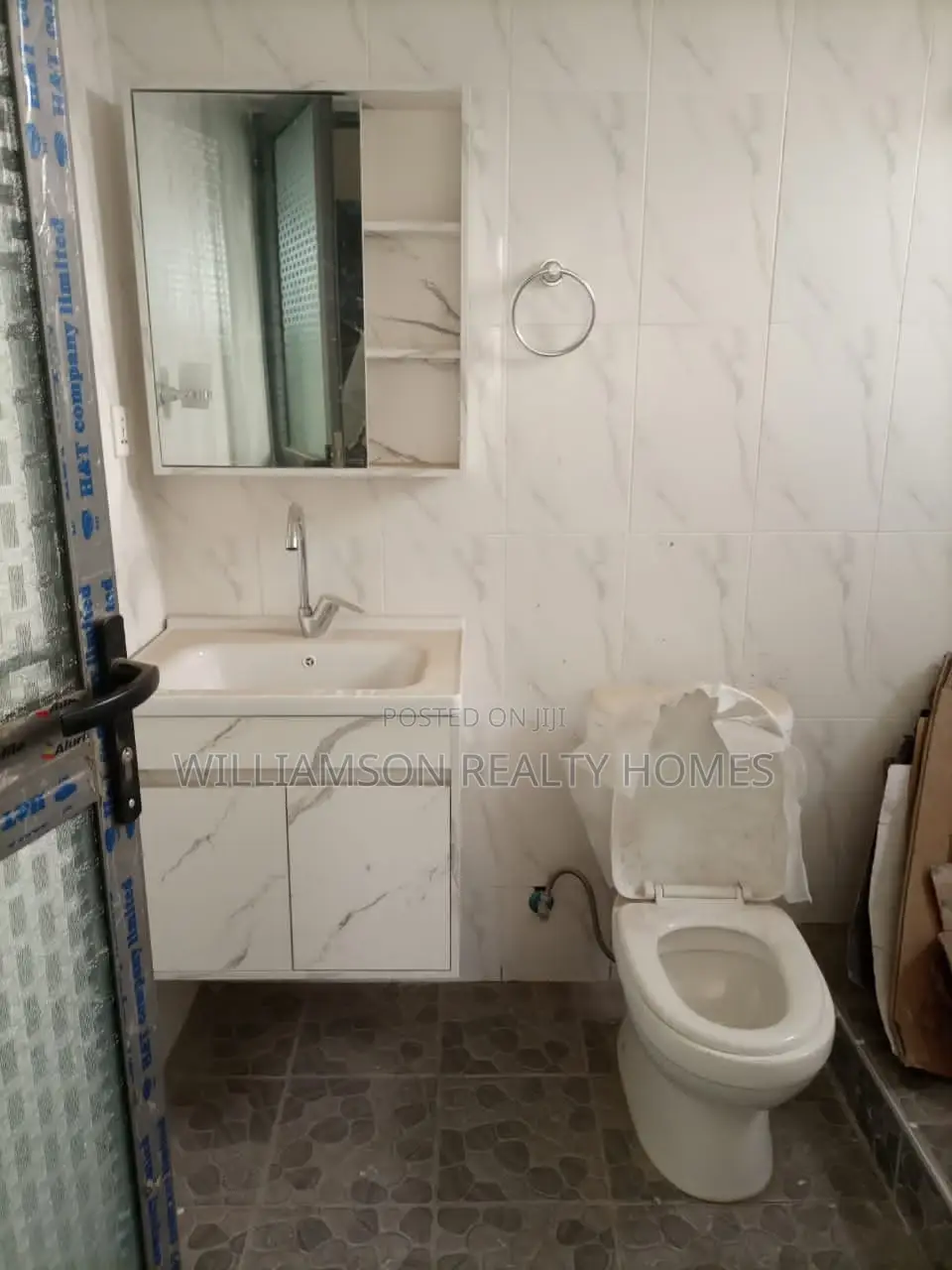 2bdrm House in Kotobabi Area, Spintex for sale