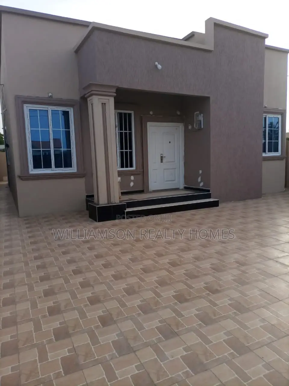 2bdrm House in Kotobabi Area, Spintex for sale