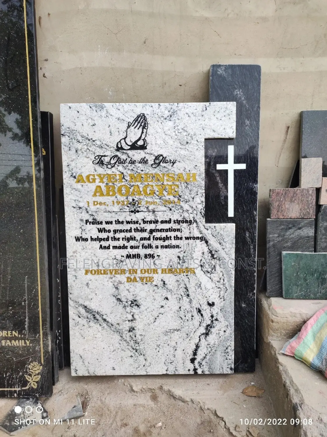 Granite / Porcelain Headstone
