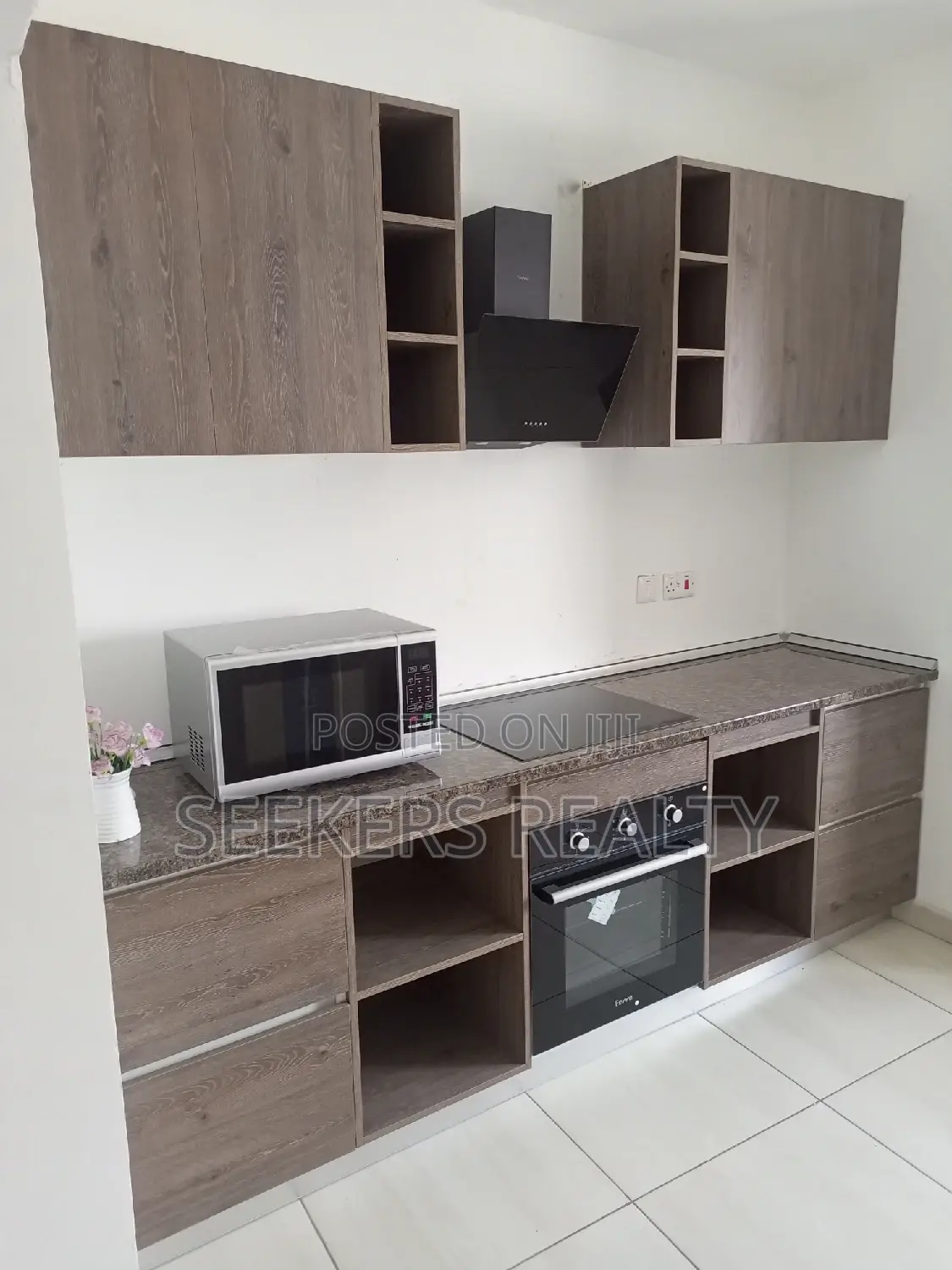 Furnished 2bdrm Apartment in Seekers Realty, Acquinas for rent