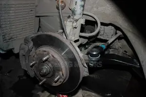 Shocks Absorbers, Lowerarms, Hubs Etc of All Kinds of Cars.