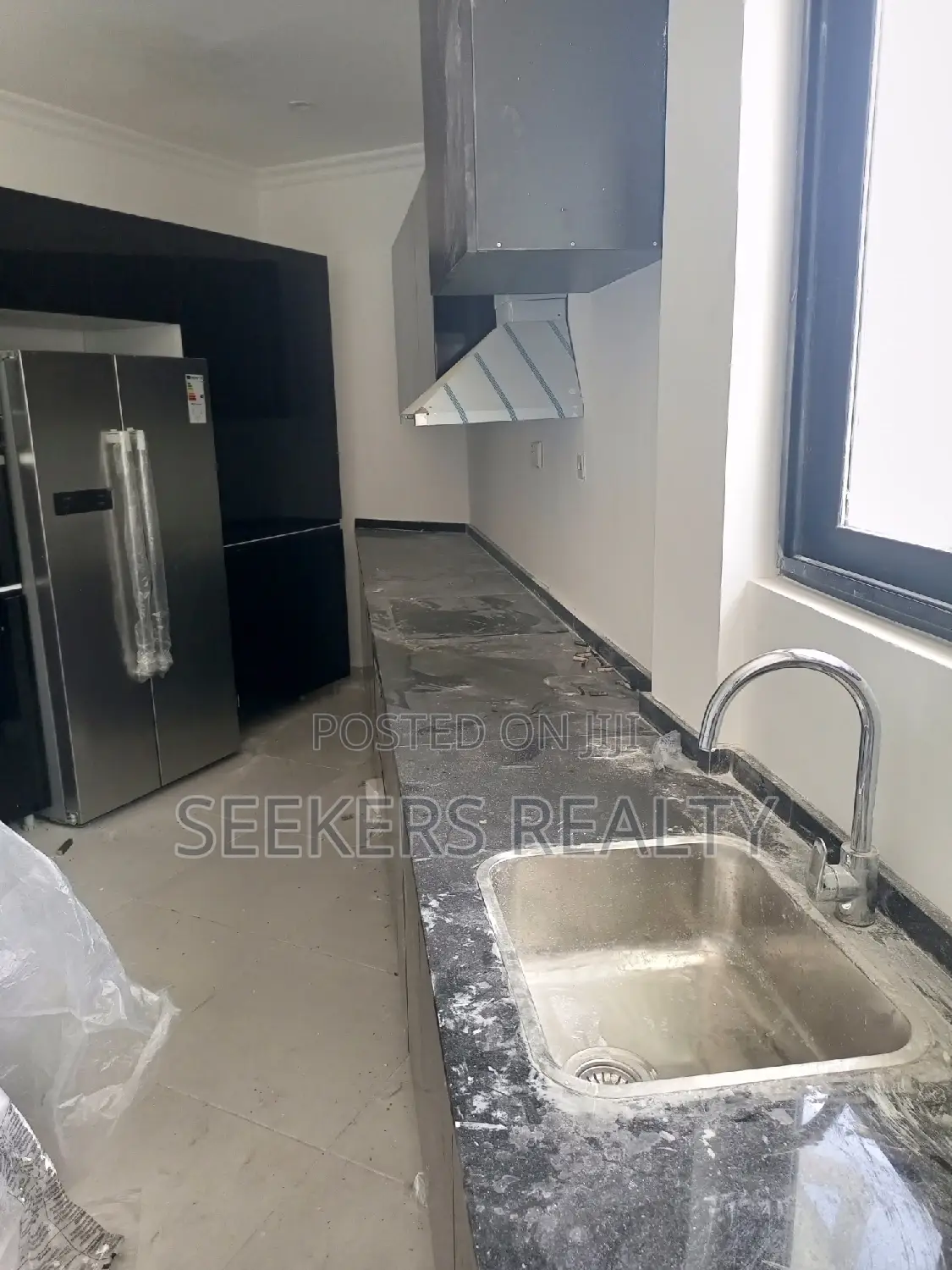 4bdrm Townhouse / Terrace in Seekers Realty, Cantonments for rent