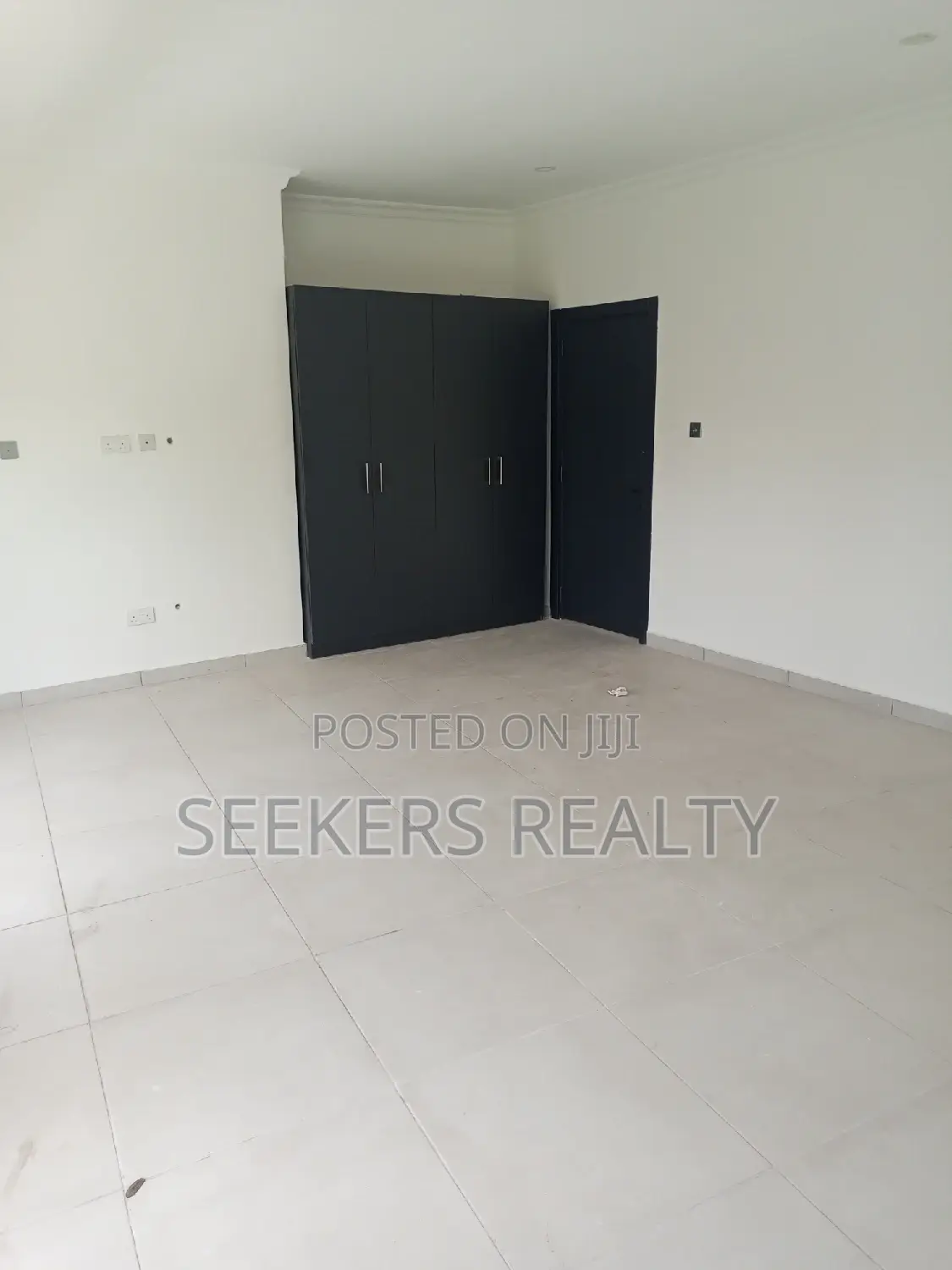 4bdrm Townhouse / Terrace in Seekers Realty, Cantonments for rent