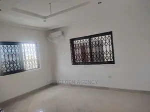 3bdrm Duplex in Oyarifa for rent