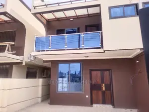 3bdrm Duplex in Oyarifa for rent