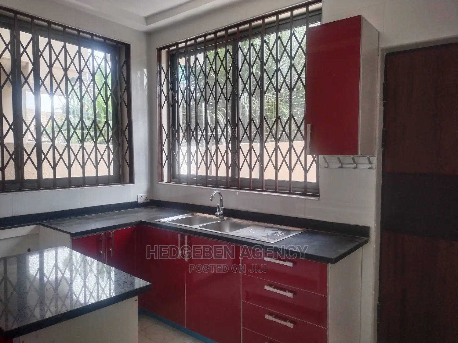 3bdrm Duplex in Oyarifa for rent