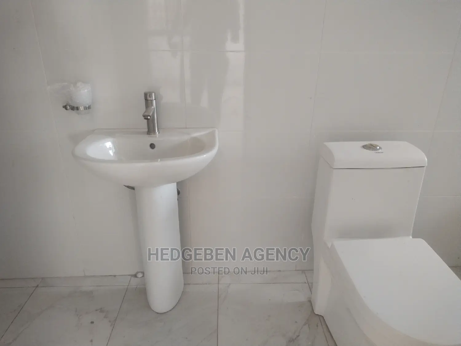3bdrm Duplex in Oyarifa for rent