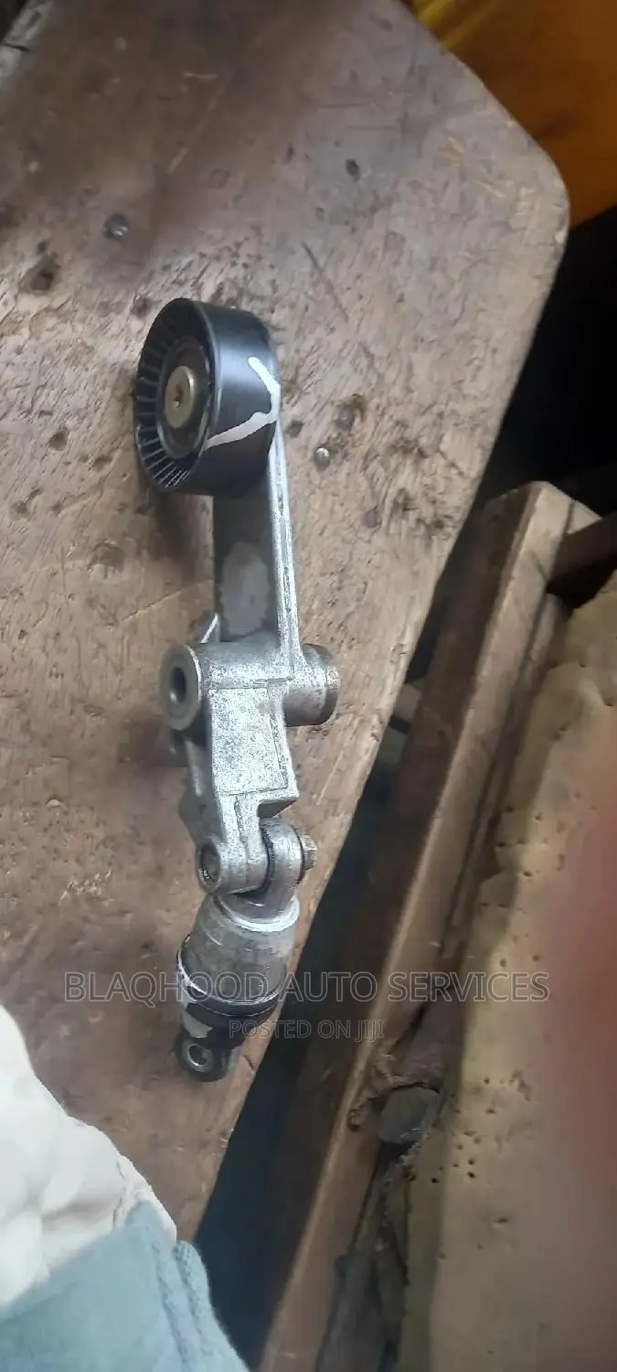Toyota Corolla 1998-2008 Adjustor/Tensioner Available