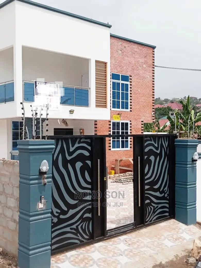 4bdrm Duplex in Dr Roko, CFC Estates for sale