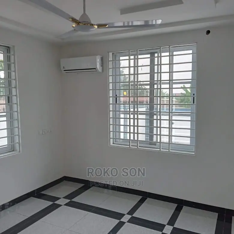 4bdrm Duplex in Dr Roko, CFC Estates for sale