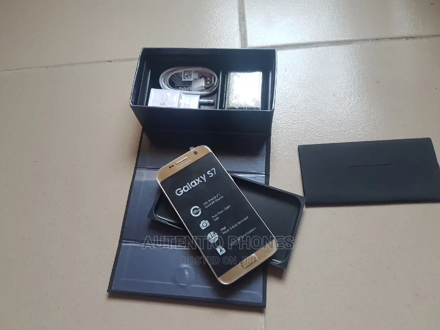 New Samsung Galaxy S7 32 GB Gold