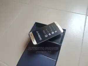 New Samsung Galaxy S7 32 GB Gold